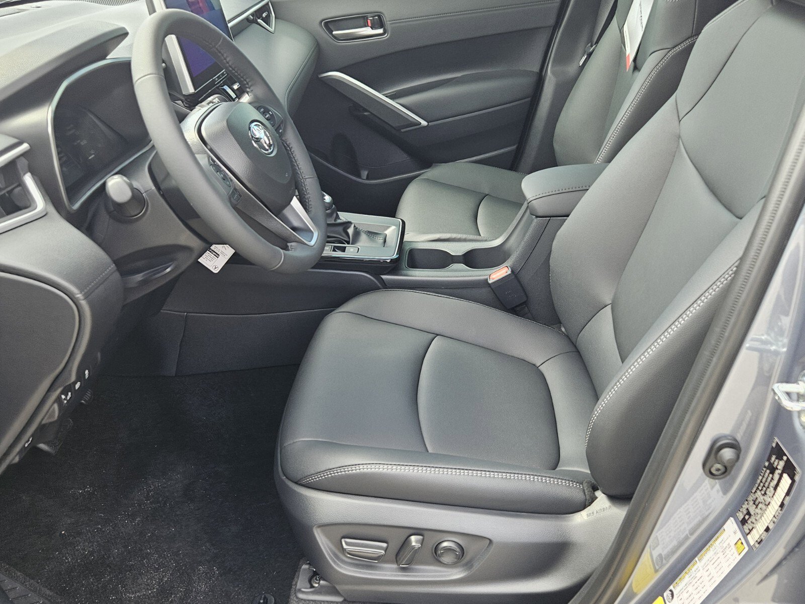 New 2026 Toyota Corolla Cross XLE image 4