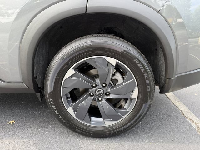 Used 2026 Nissan Rogue SV FWD image 39