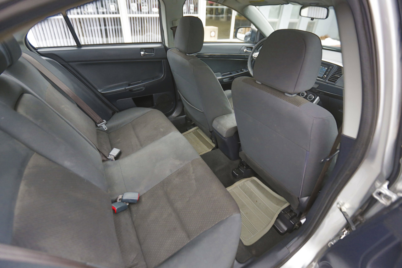 Used 2017 Mitsubishi Lancer ES image 17