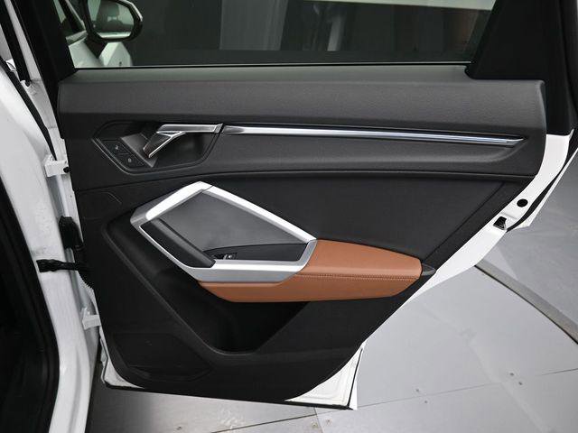 Used 2024 Audi Q3 2.0T Premium Plus AWD/4WD image 31