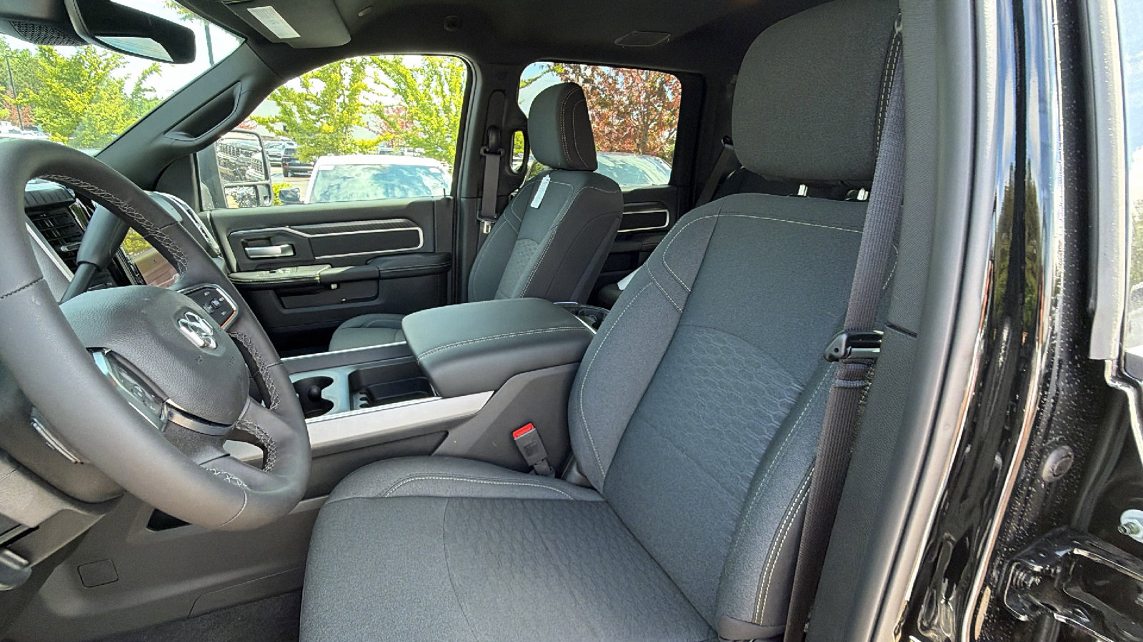 New 2026 RAM 2500 Big Horn AWD/4WD image 17