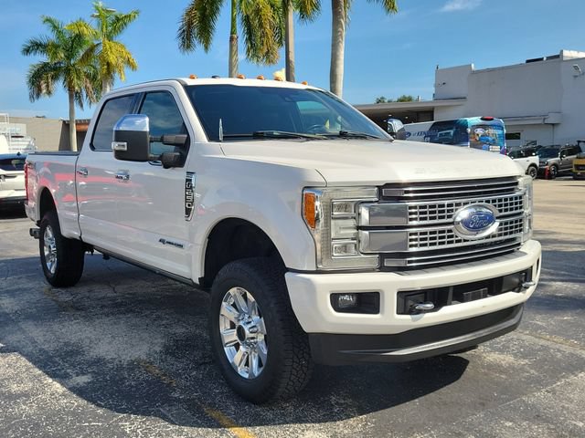 Used 2018 Ford F250 Platinum w/ Platinum Ultimate Package AWD/4WD image 2