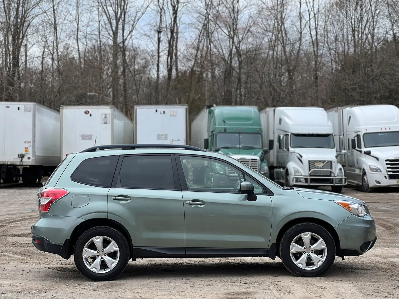 Used 2015 Subaru Forester 2.5i Premium w/ All-Weather Package image 7
