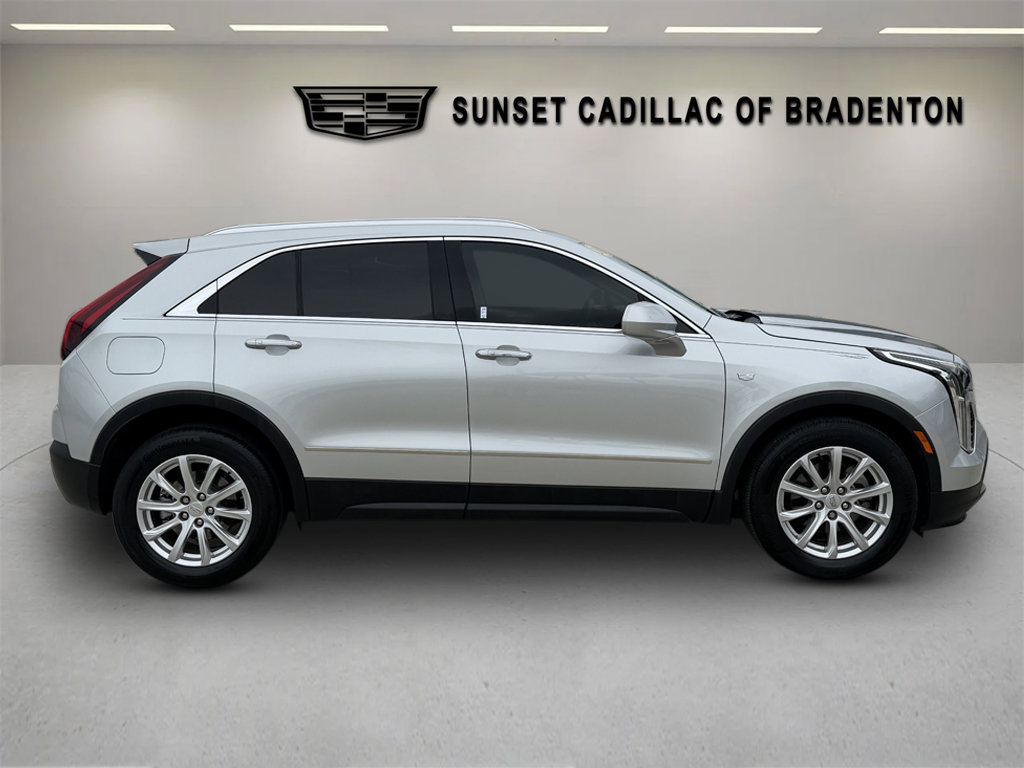 Used 2019 Cadillac XT4 Luxury FWD image 2