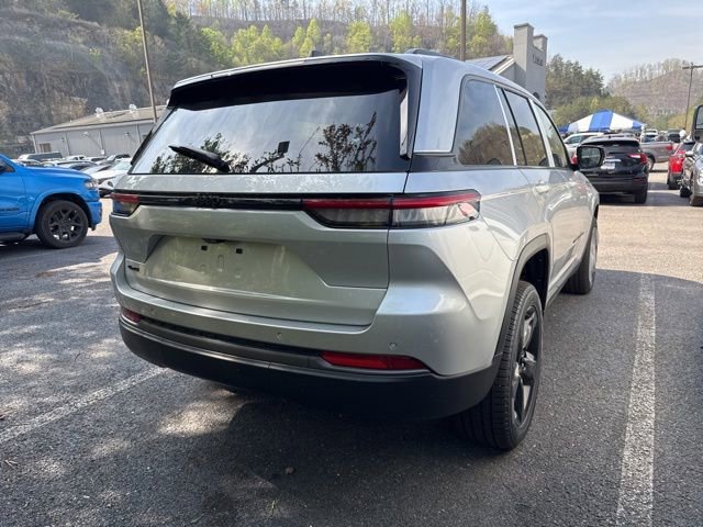 New 2026 Jeep Grand Cherokee Limited AWD/4WD image 2