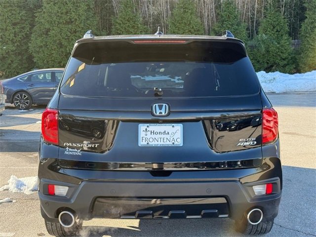 Used 2023 Honda Passport Elite image 5