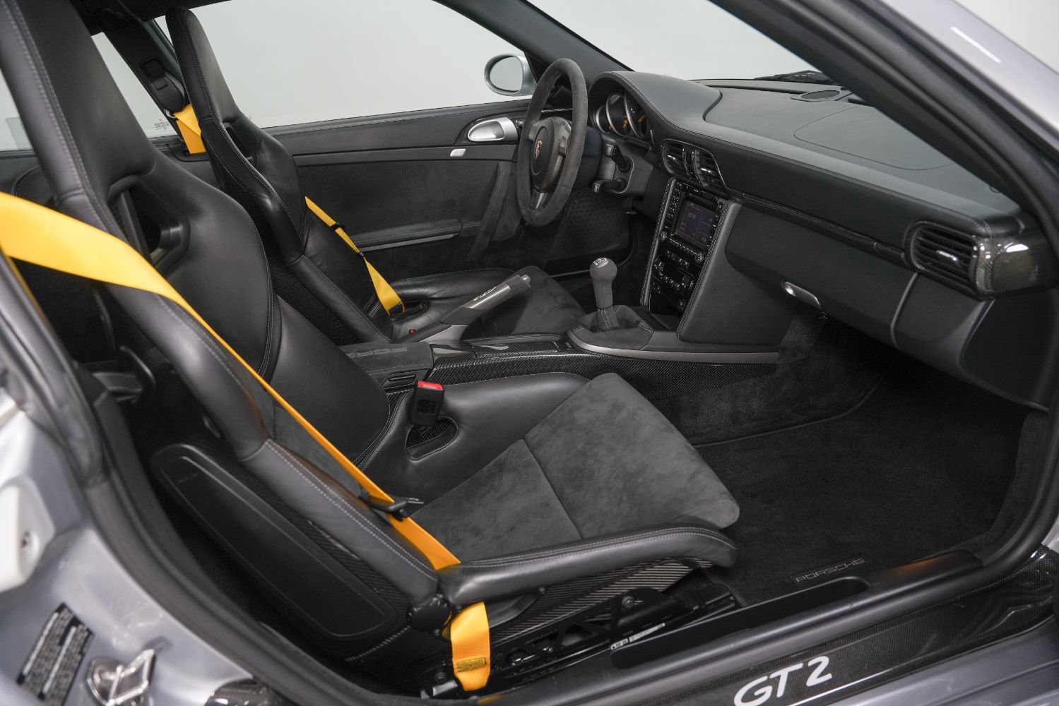 Used 2008 Porsche 911 GT2 RWD image 2