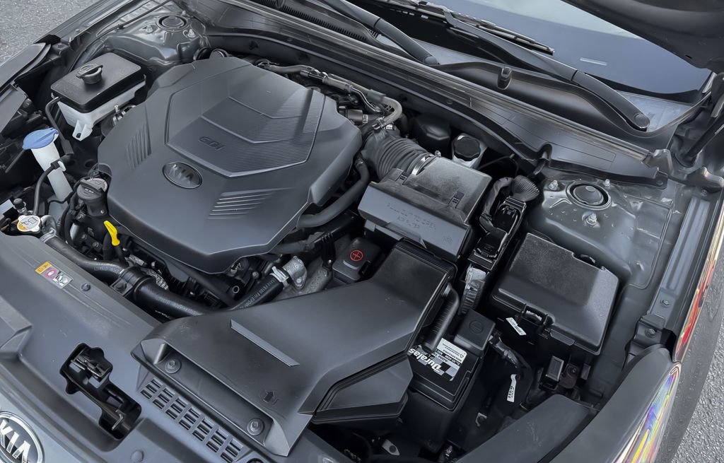 Used 2018 Kia Cadenza Technology image 27