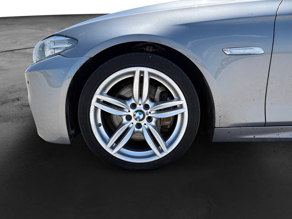 Used 2014 BMW 550i xDrive Sedan AWD/4WD image 11