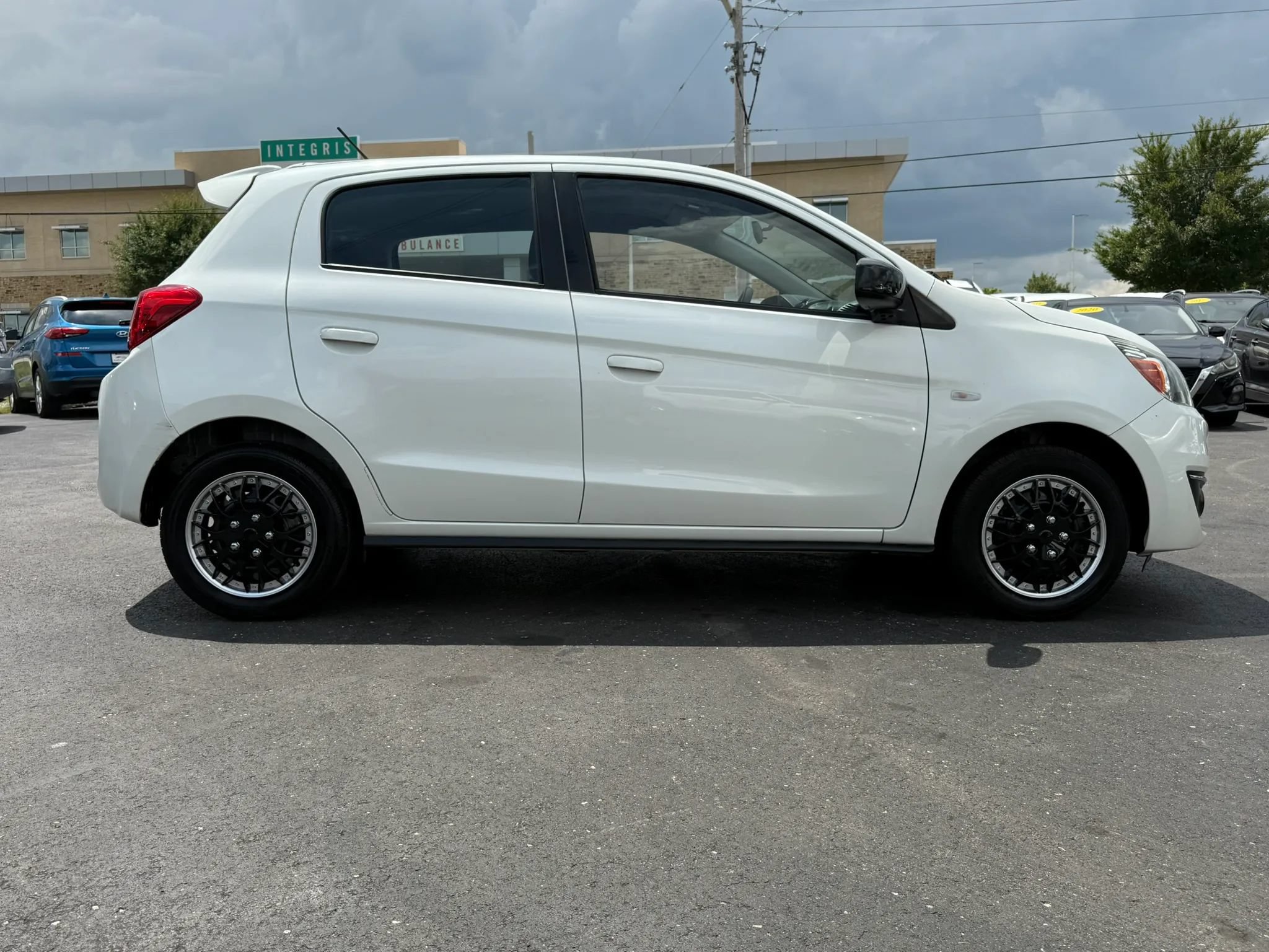 Used 2019 Mitsubishi Mirage ES FWD image 3