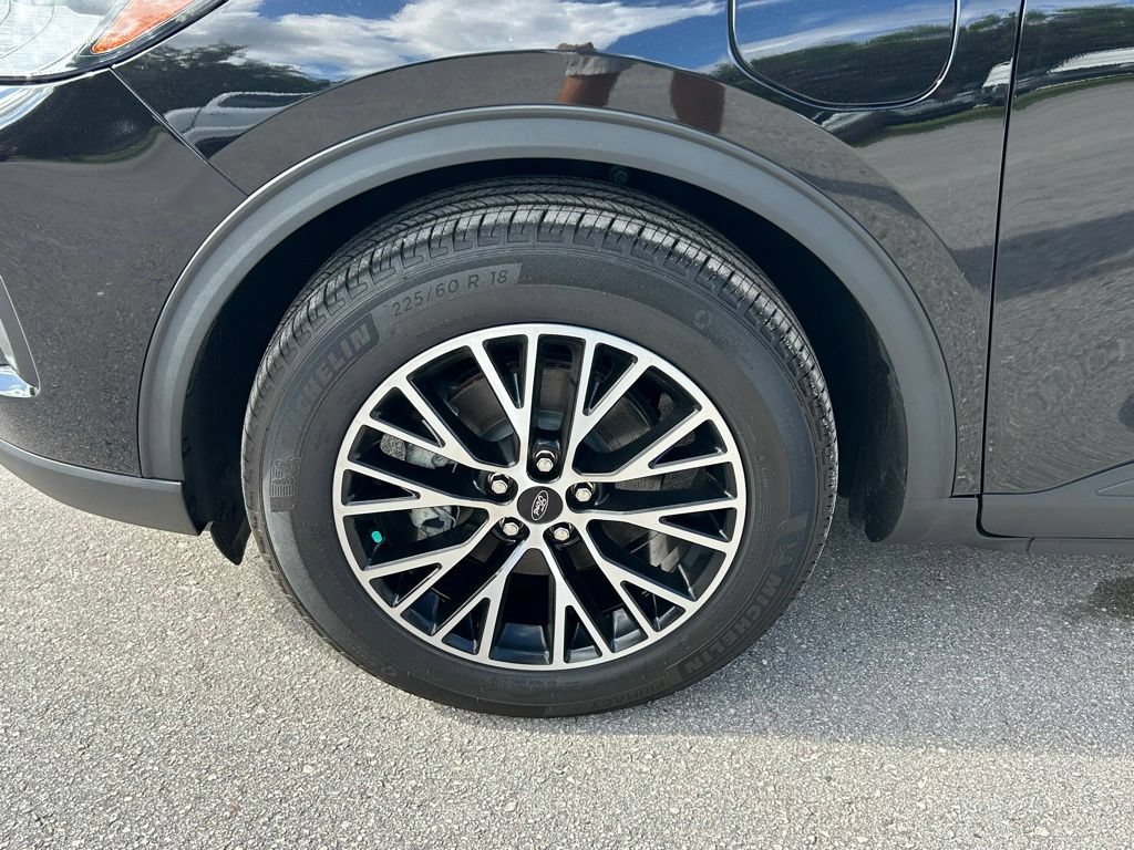 New 2023 Ford Escape SE FWD image 53