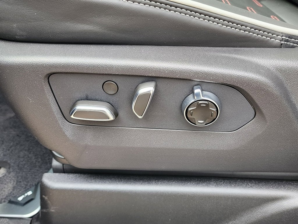 New 2026 GMC Yukon XL AT4 Ultimate image 18