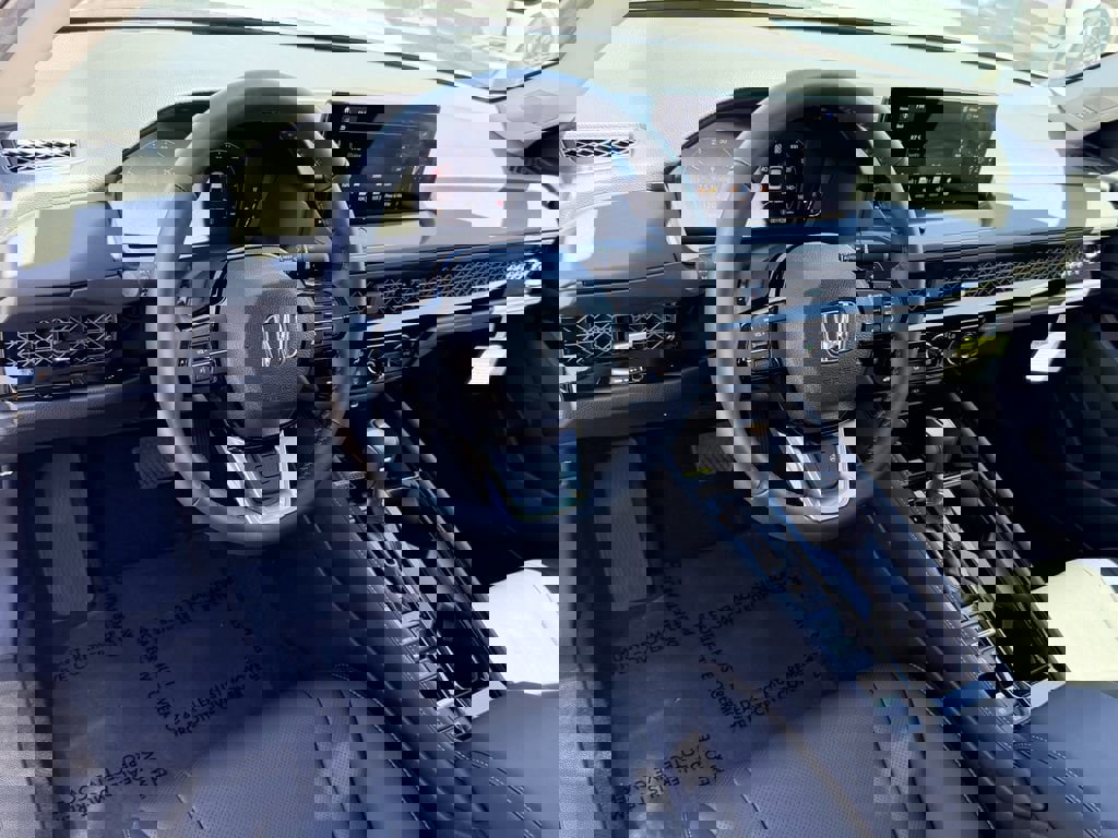 Used 2025 Honda Accord Touring image 18