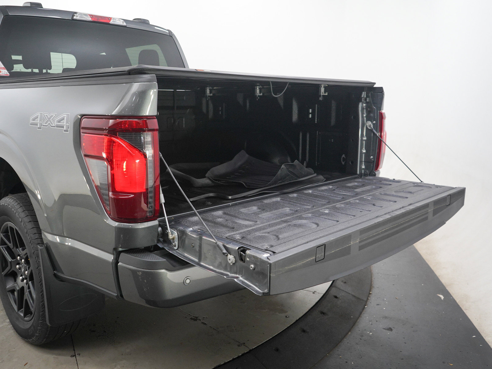 Used 2024 Ford F150 STX w/ STX Black Appearance Package AWD/4WD image 9