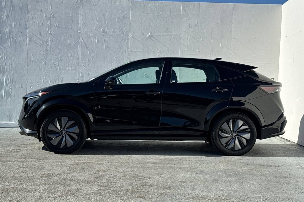 Used 2024 Nissan Ariya AWD image 6