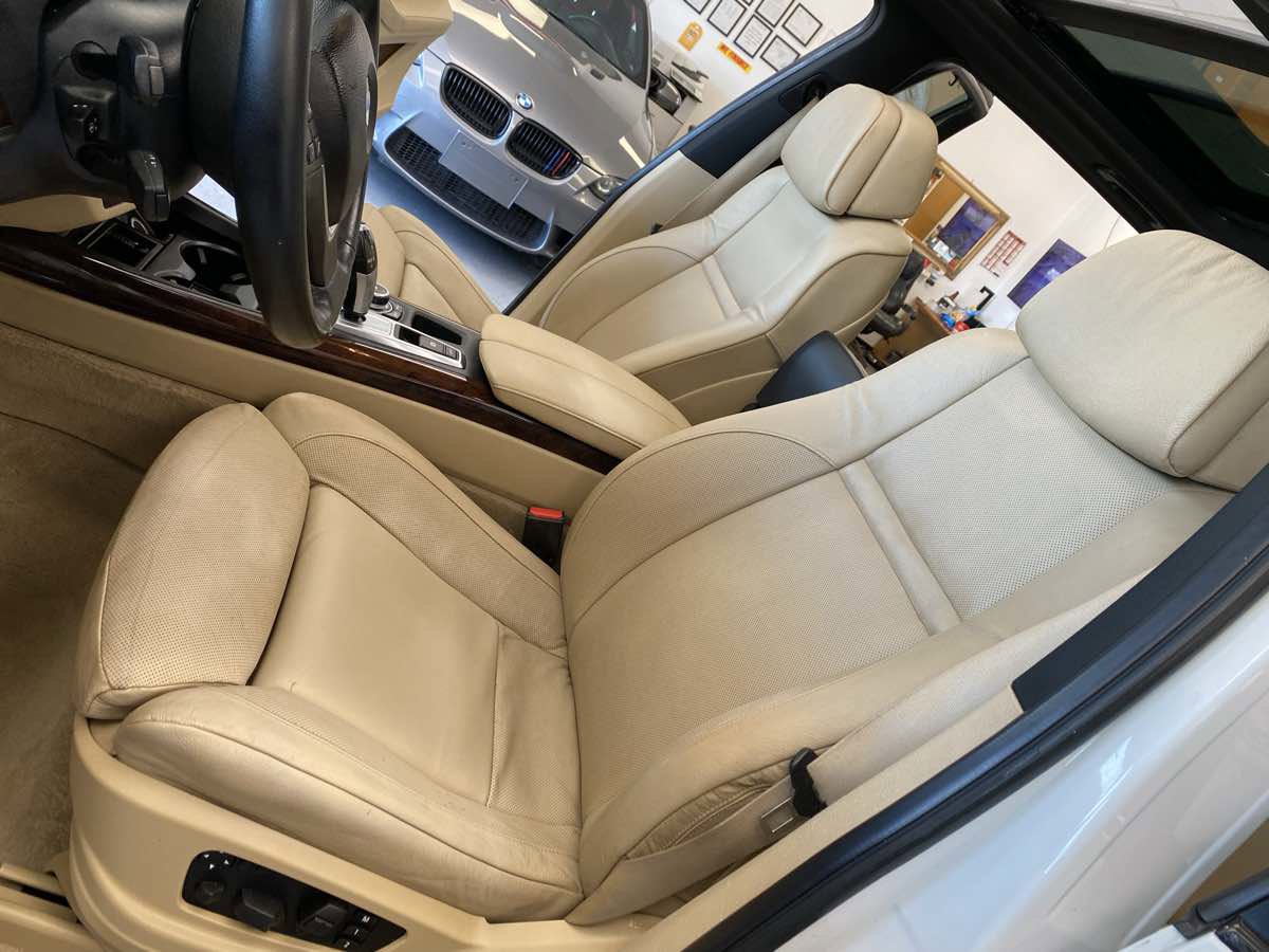 Used 2010 BMW X5 xDrive30i image 23