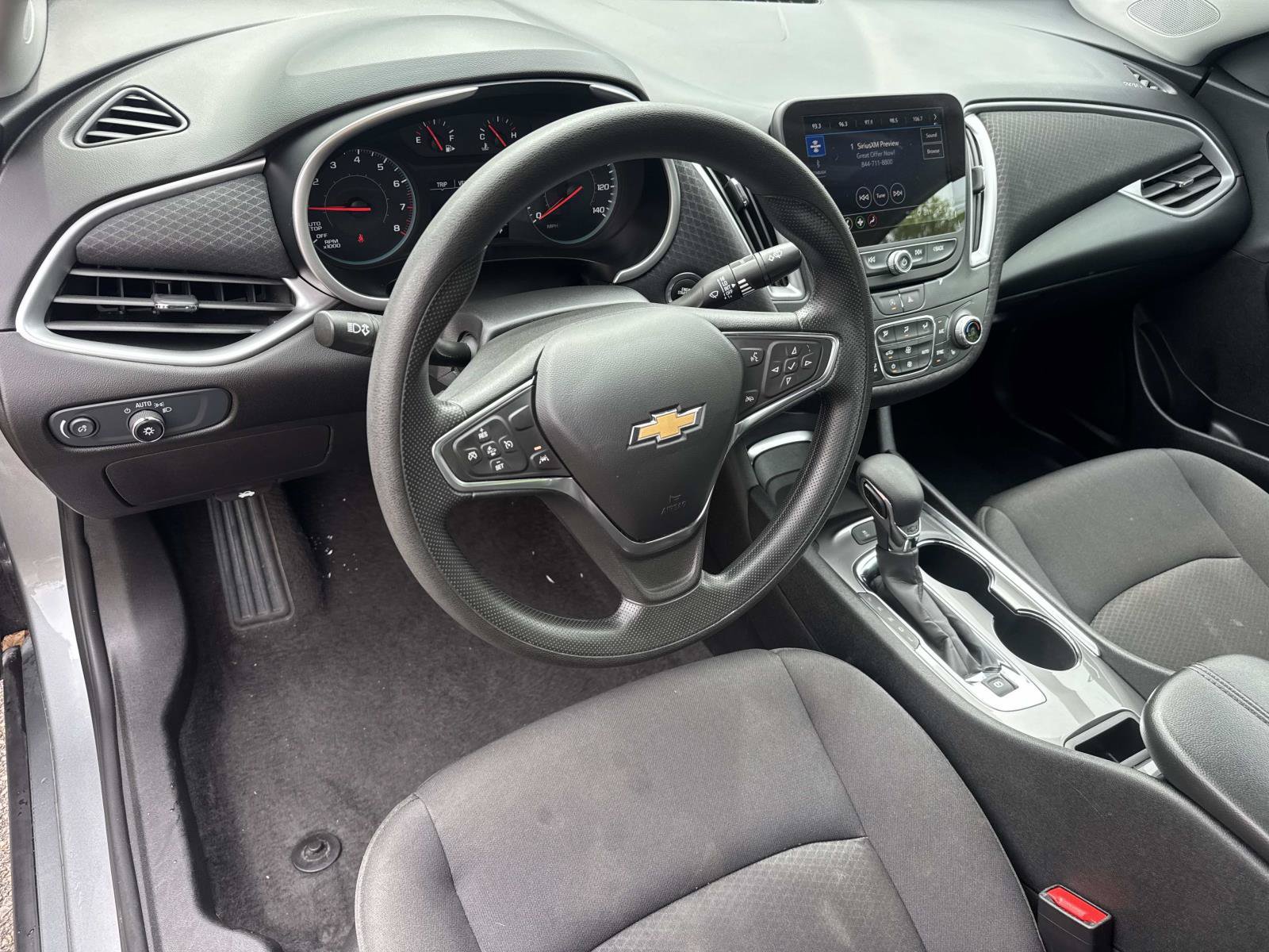 Used 2025 Chevrolet Malibu LT FWD image 18