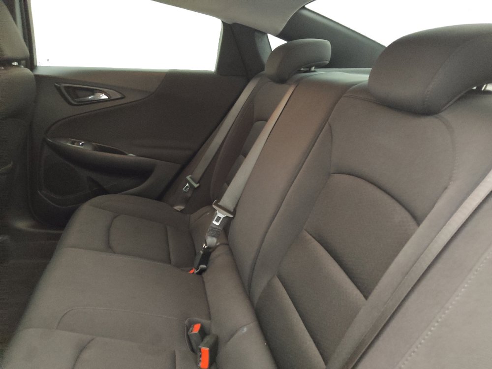 Used 2023 Chevrolet Malibu LS FWD image 18