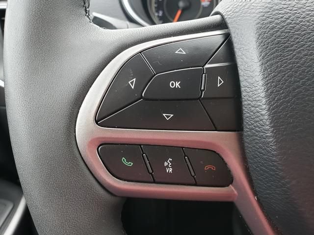 Used 2022 Jeep Cherokee Latitude Lux AWD/4WD image 21