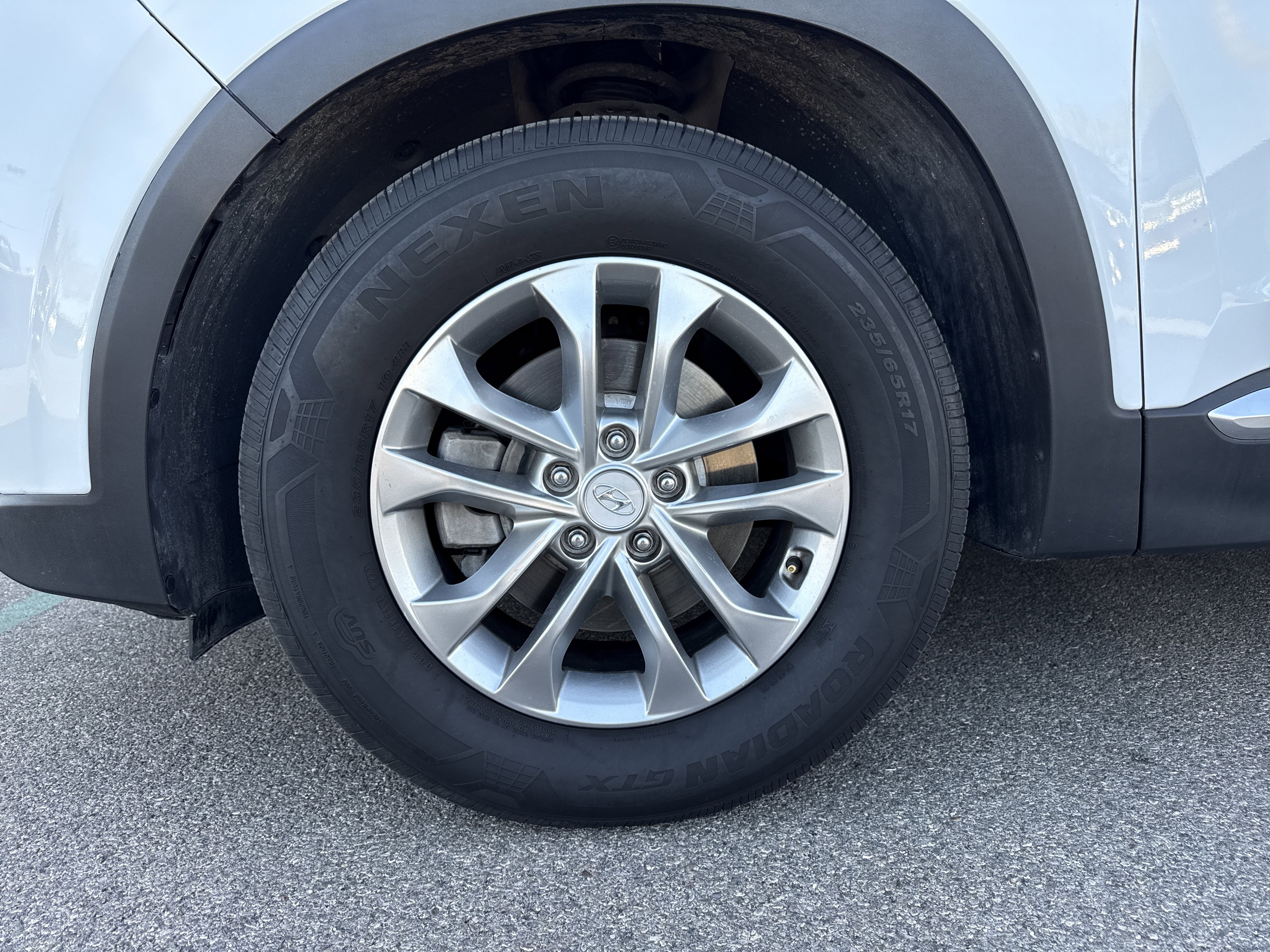 Used 2020 Hyundai Santa Fe SEL image 5