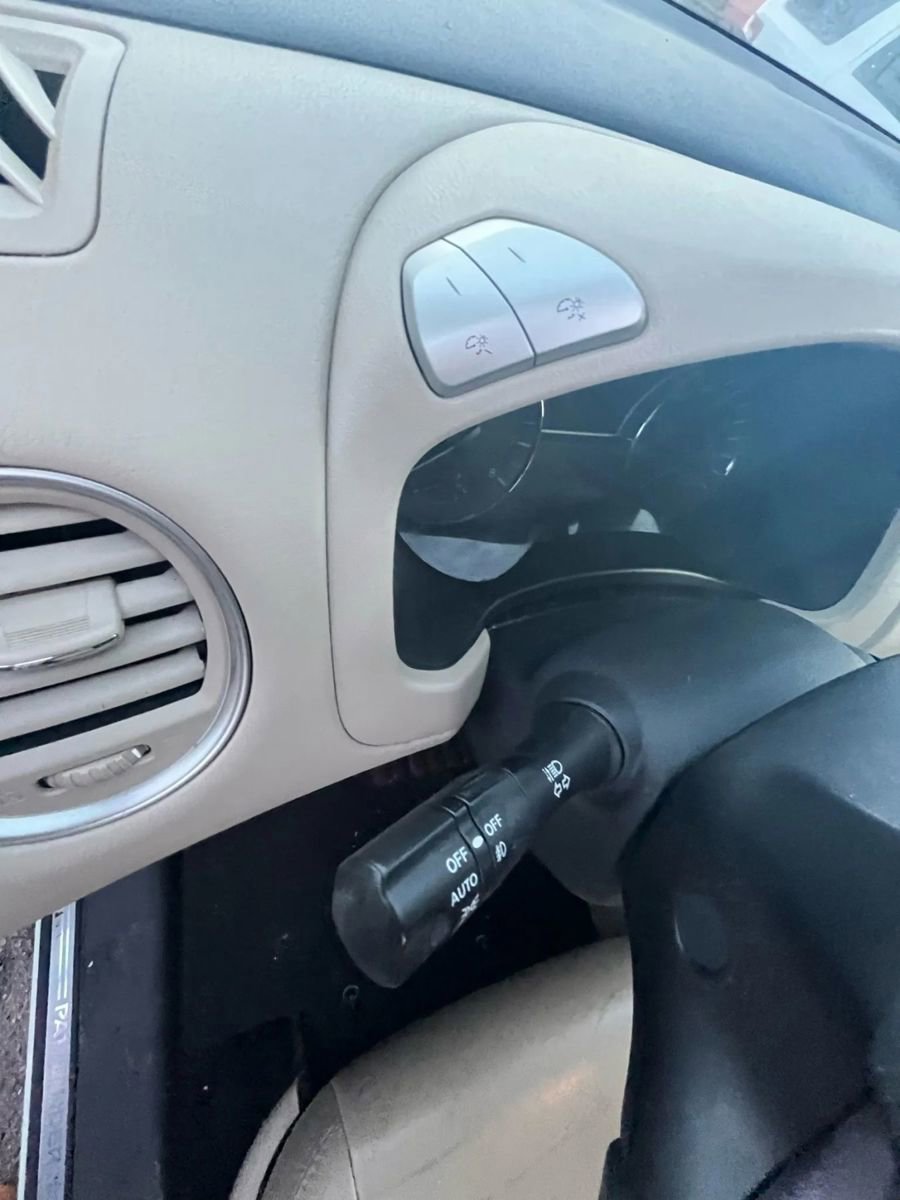 Used 2017 Nissan Pathfinder SL image 30