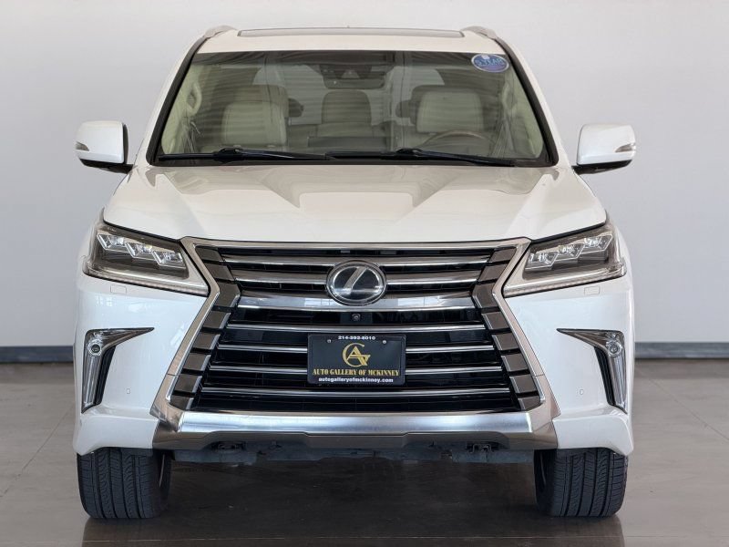 Used 2019 Lexus LX 570 4WD w/ Luxury Package image 2