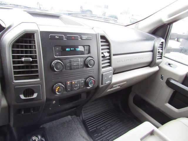 Used 2017 Ford F450 XL w/ Power Equipment Group image 44