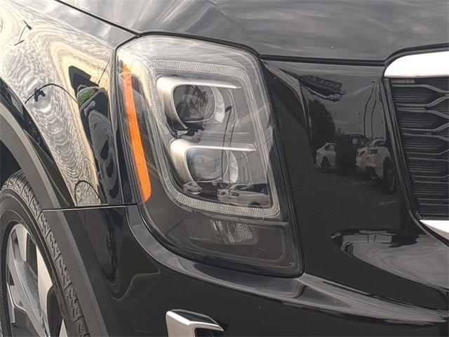 Used 2022 Kia Telluride EX w/ EX Premium Package image 9