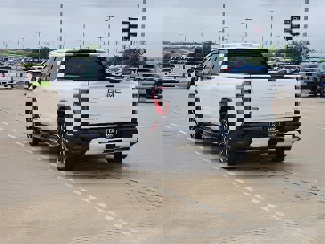 New 2025 GMC Sierra EV Denali image 5
