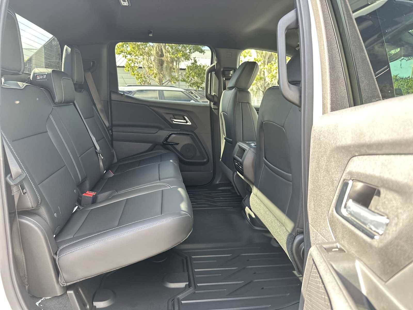 New 2026 Chevrolet Silverado EV LT image 18