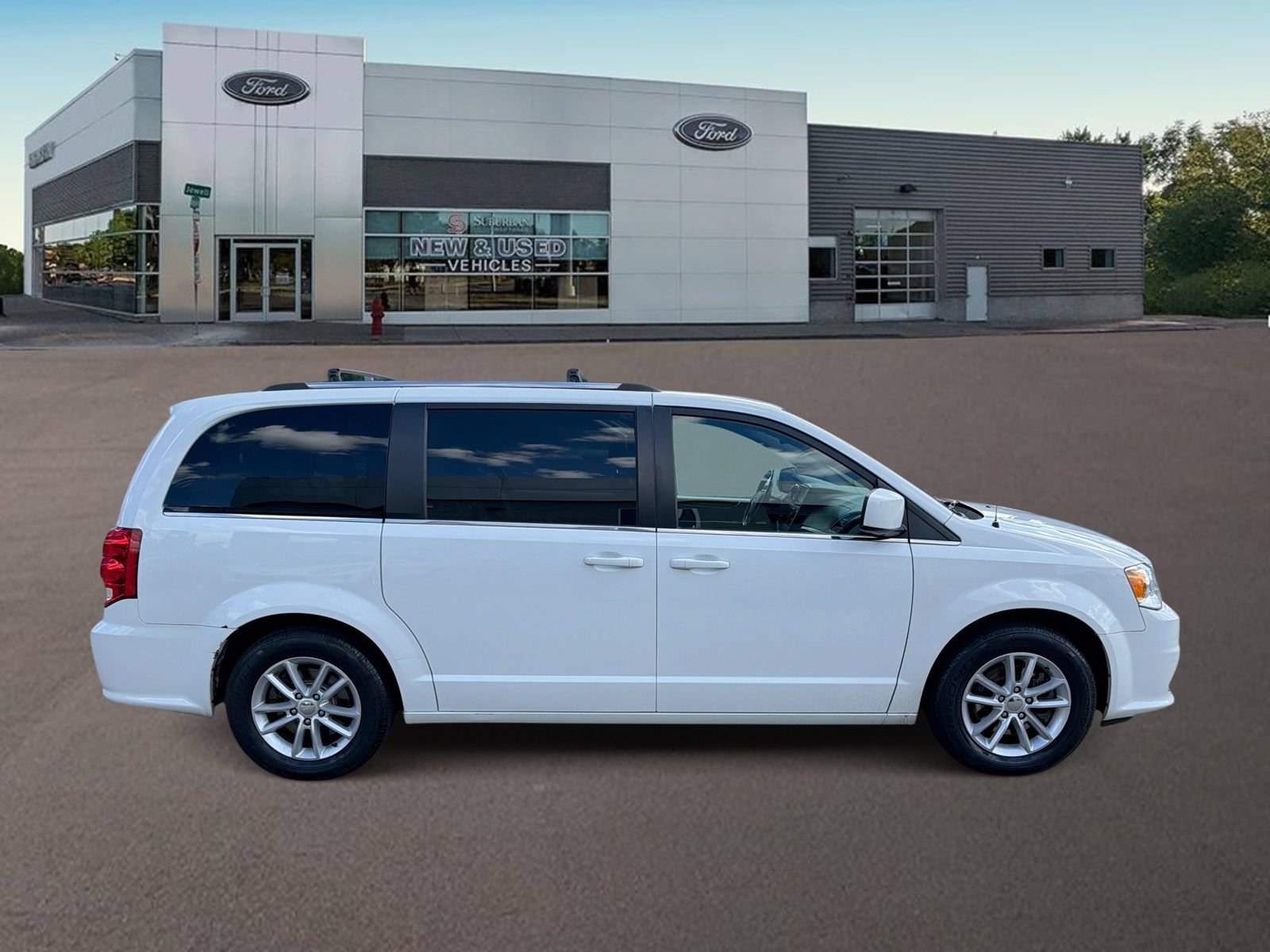 Used 2020 Dodge Grand Caravan SXT FWD image 10