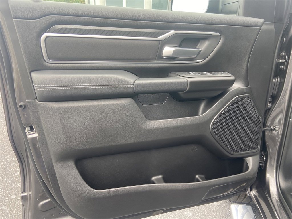 New 2026 RAM 1500 4x4 Crew Cab image 12