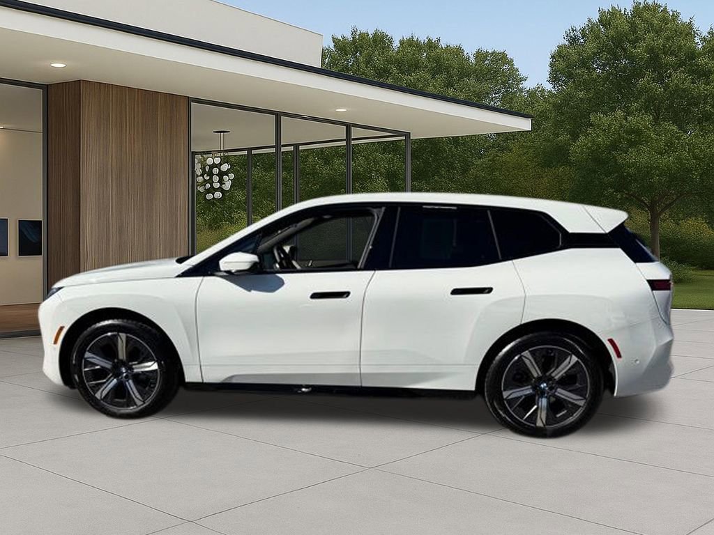 Used 2026 BMW iX xDrive45 w/ Premium Package image 13