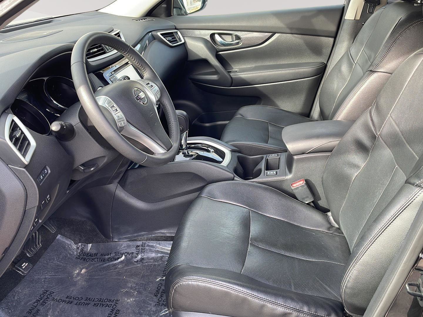 Used 2016 Nissan Rogue SL w/ SL Premium Package image 18