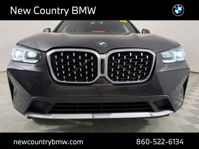 Used 2025 BMW X4 xDrive30i AWD/4WD image 26