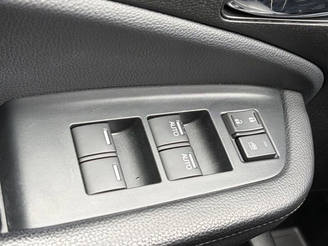 Used 2022 Honda Pilot Touring image 4