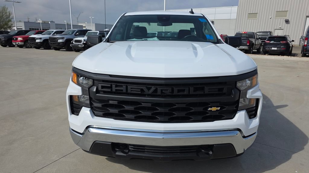 Used 2025 Chevrolet Silverado 1500 W/T image 9