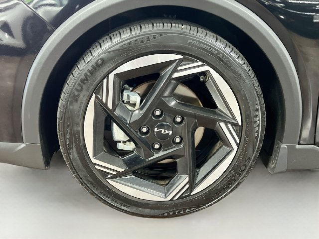 Certified 2025 Kia K4 EX FWD image 28
