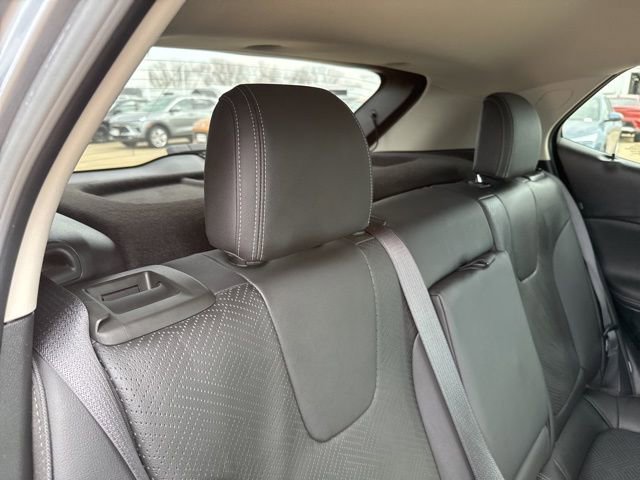 Used 2022 Buick Encore GX Essence w/ Experience Buick Package image 45