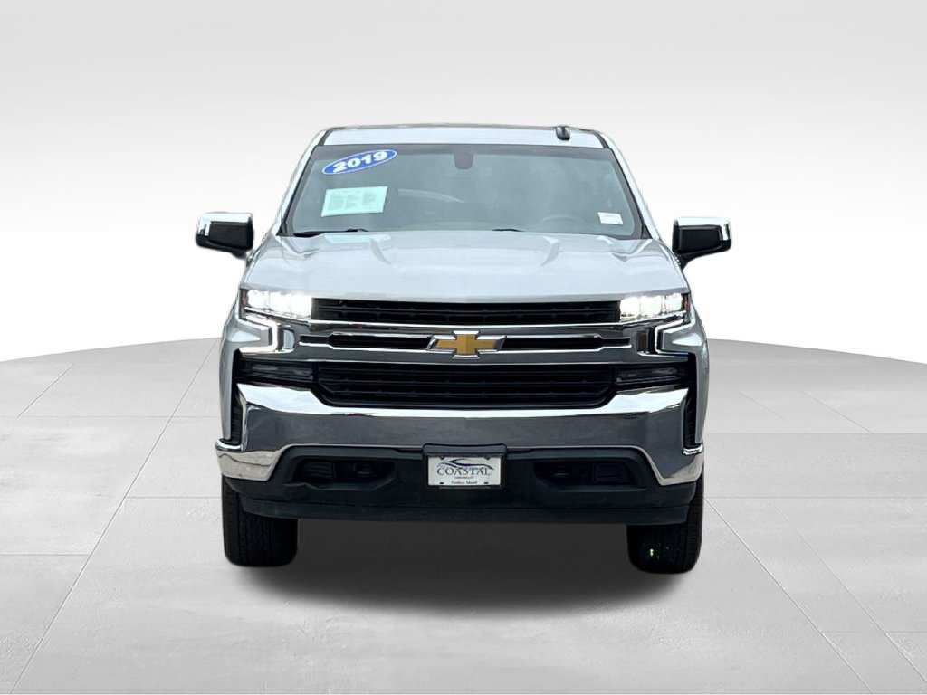 Used 2019 Chevrolet Silverado 1500 LT AWD/4WD image 2