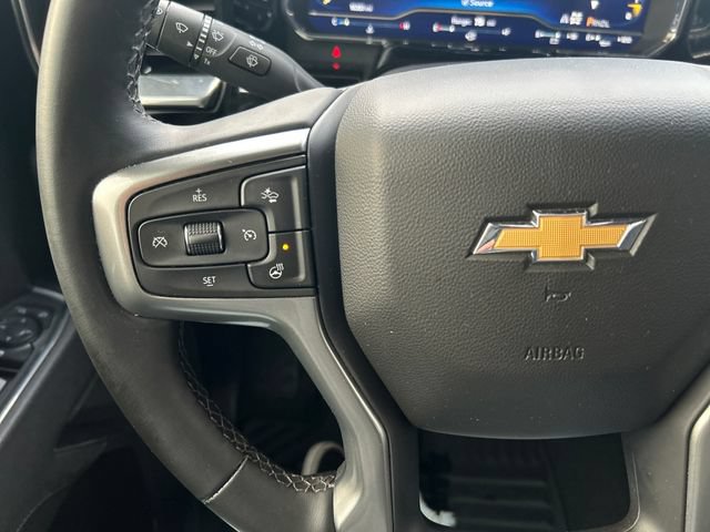 Used 2025 Chevrolet Silverado 1500 LT AWD/4WD image 4