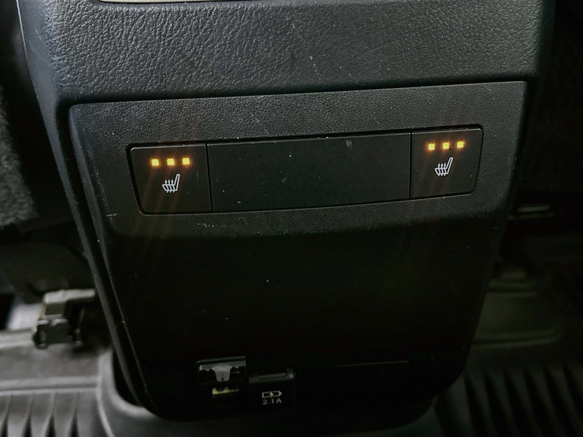 Used 2020 Lexus RX 450hL Luxury w/ Accessory Package AWD/4WD image 26