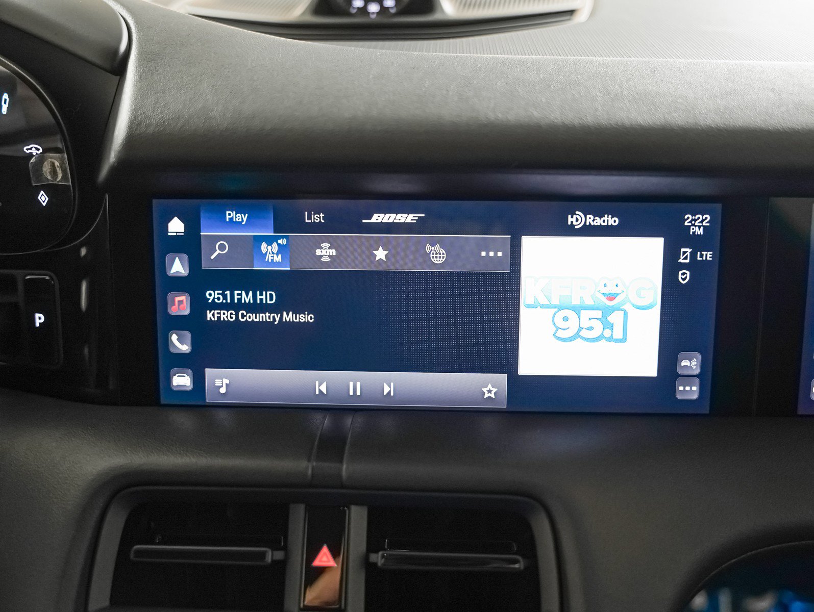 Certified 2024 Porsche Taycan 4 Cross Turismo w/ Premium Package AWD/4WD image 19