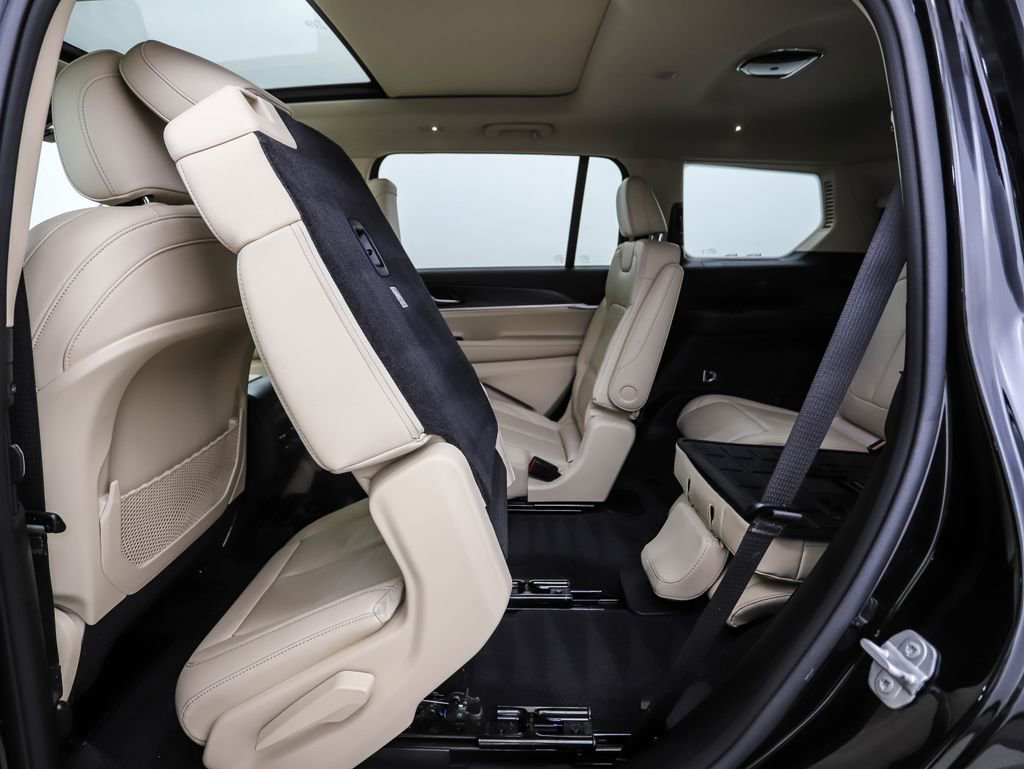 Used 2021 Jeep Grand Cherokee L Limited w/ Trailer Tow Group (B) image 24