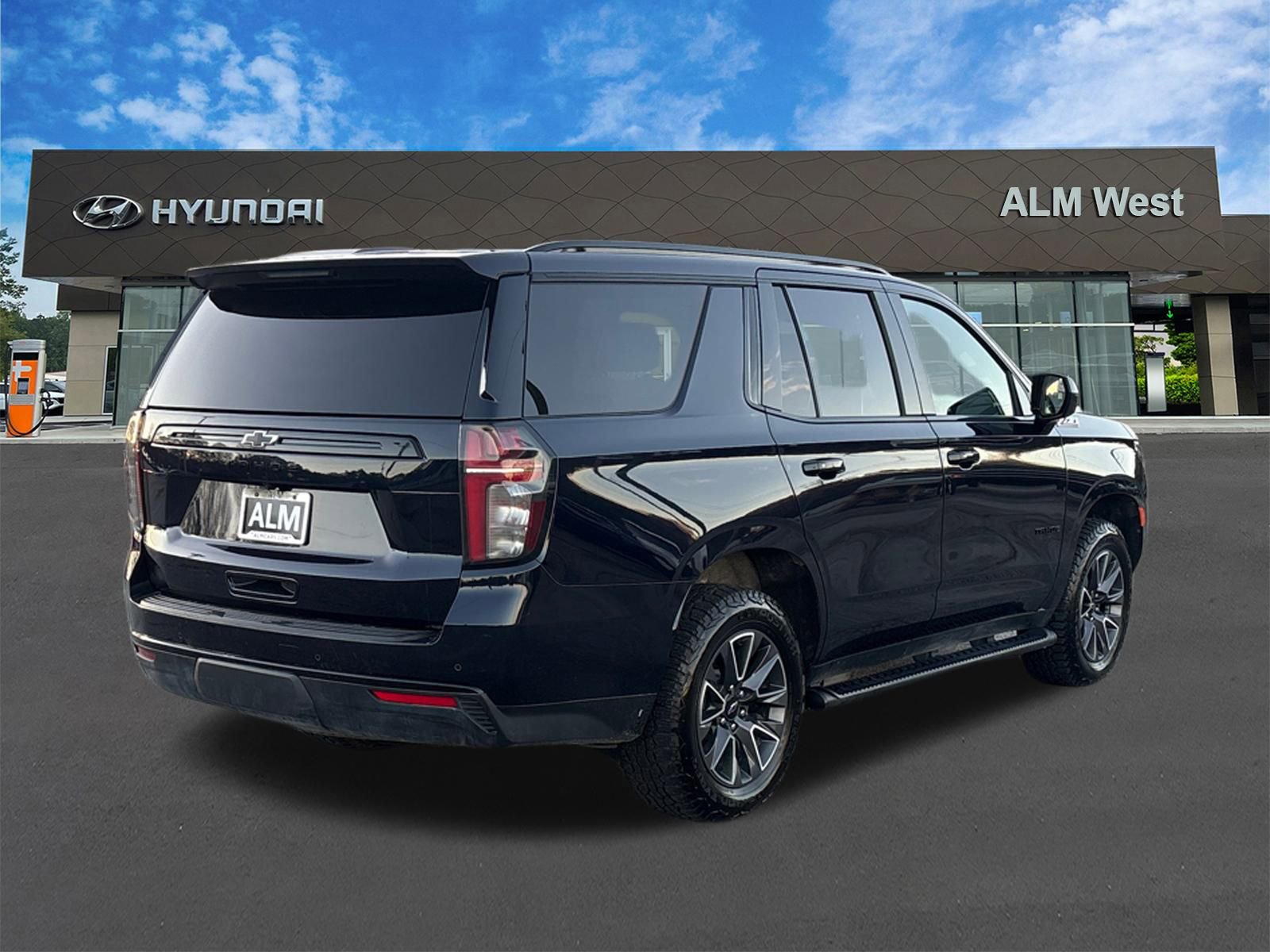 Used 2023 Chevrolet Tahoe Z71 AWD/4WD image 5