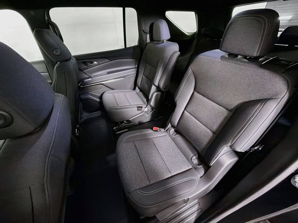 New 2026 Chevrolet Traverse LT w/ Driver Confidence Package AWD/4WD image 24