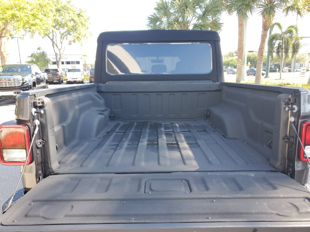 Used 2023 Jeep Gladiator Mojave w/ Trailer Tow Package AWD/4WD image 26