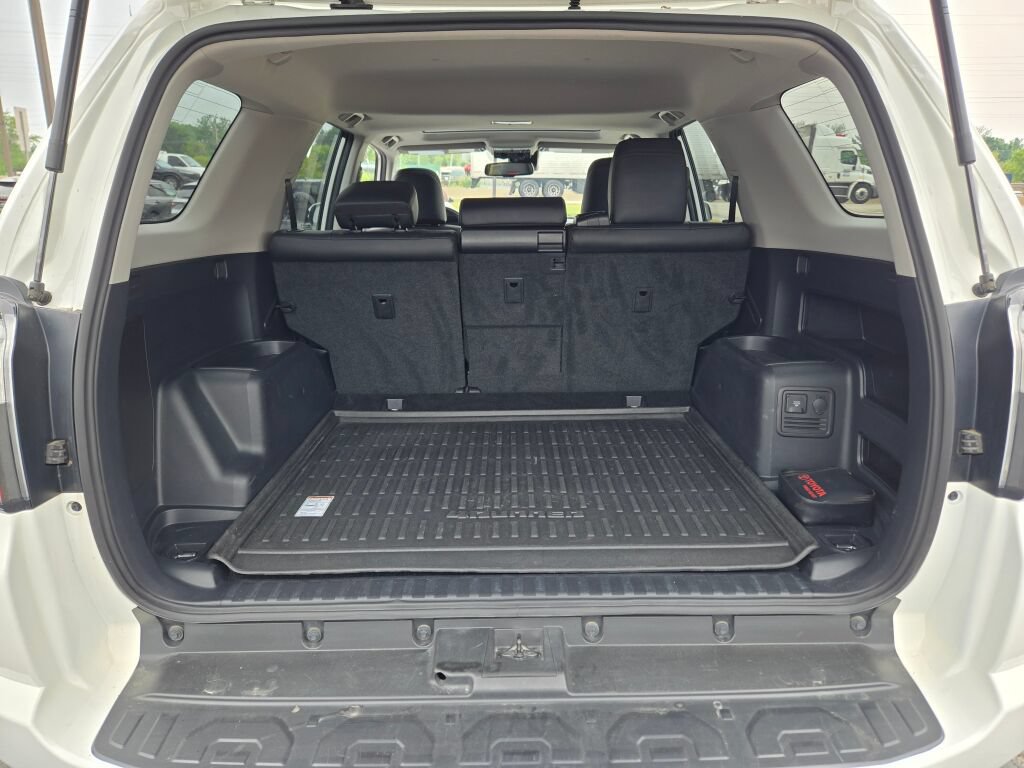 Used 2023 Toyota 4Runner TRD Off-Road Premium w/ Moonroof Package AWD/4WD image 21