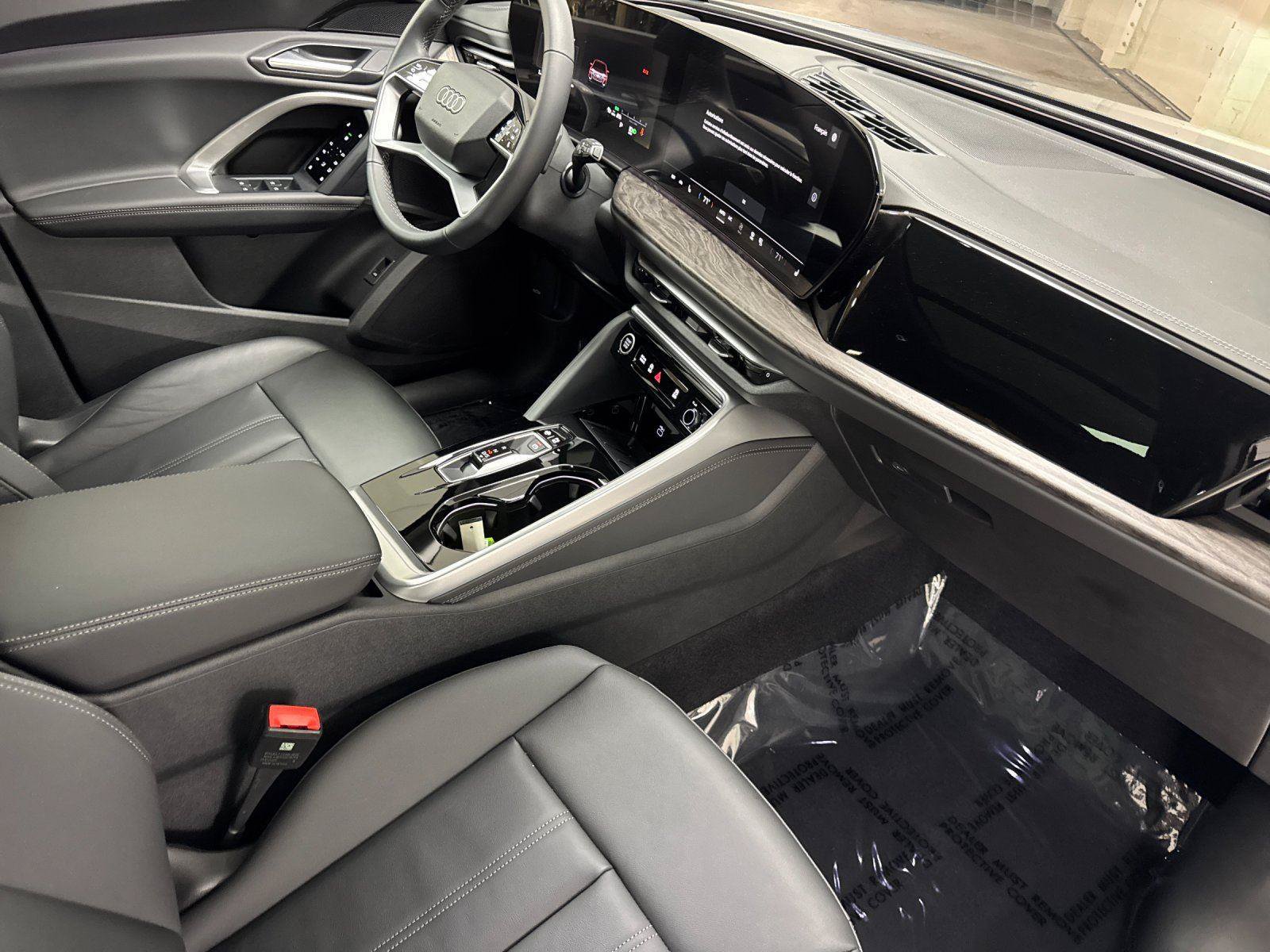Certified 2025 Audi Q5 Premium w/ Convenience Package AWD/4WD image 16