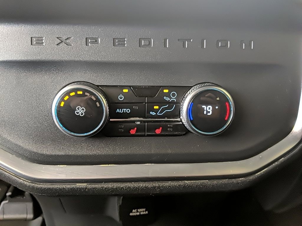 Certified 2025 Ford Expedition Max Platinum image 18